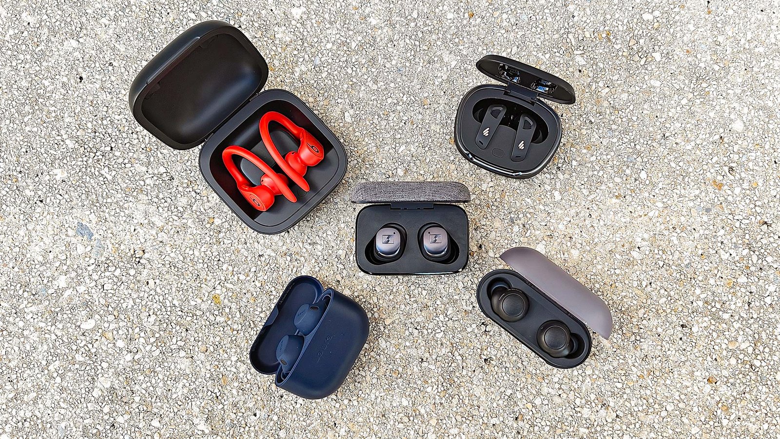 Best Wireless Earbuds for Everyday Use in 2026 (Battery, Comfort & Sound Compared)
